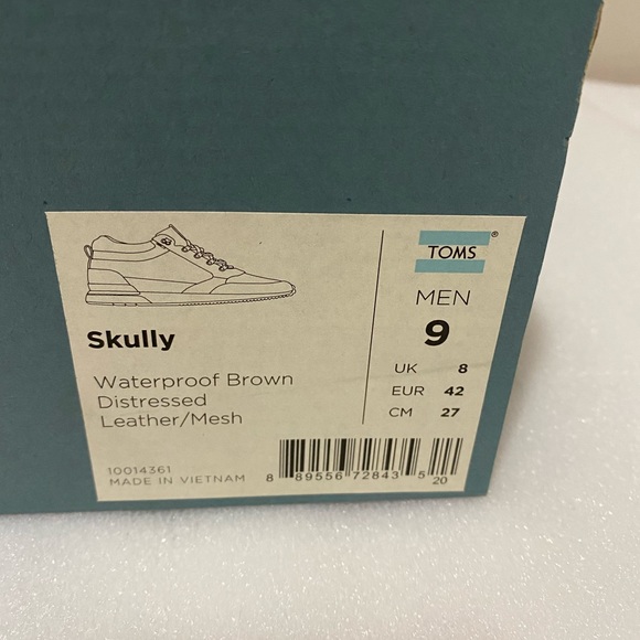 TOMS Men's Waterproof Distressed Leather Shoes - Picture 6 of 9